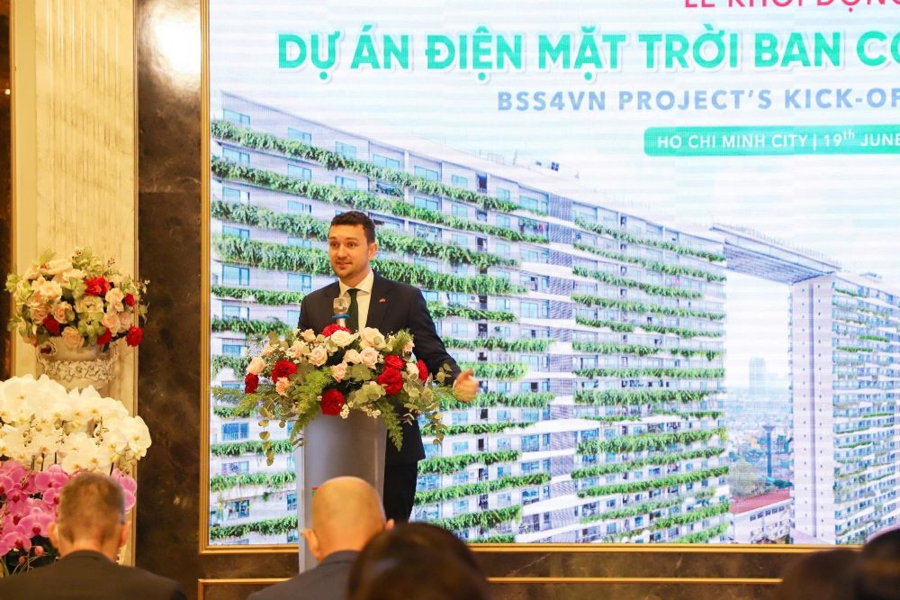 Ông Christopher Scholl: :Dự án Điện mặt trời Ban công sẽ góp phần xây dựng một hệ sinh thái năng lượng đô thị bền vững tại Việt Nam".