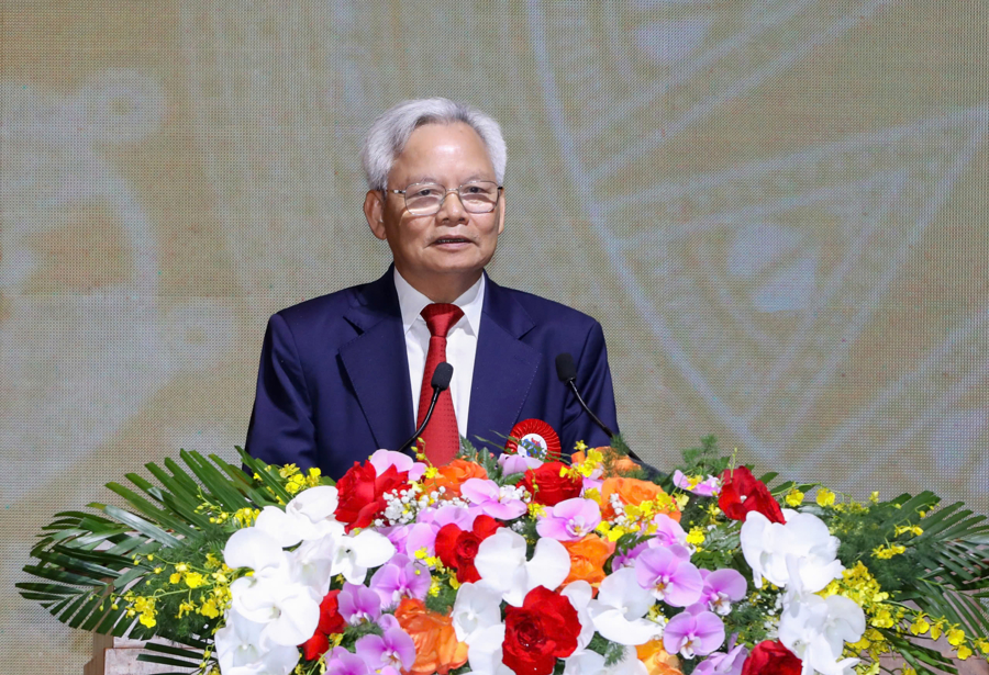 Nhà báo Tạ Ngọc Tấn, nguyên Tổng biên tập Tạp chí Cộng sản, nguyên Phó chủ tịch Hội Nhà báo Việt Nam, Phó chủ tịch Thường trực Hội đồng Lý luận Trung ương. Ảnh: Trí Phong.
