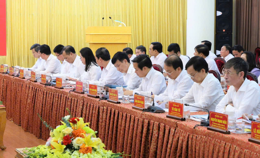  Ban Thường vụ Tỉnh ủy các tỉnh Nam Định, Hà Nam và Ninh Bình.