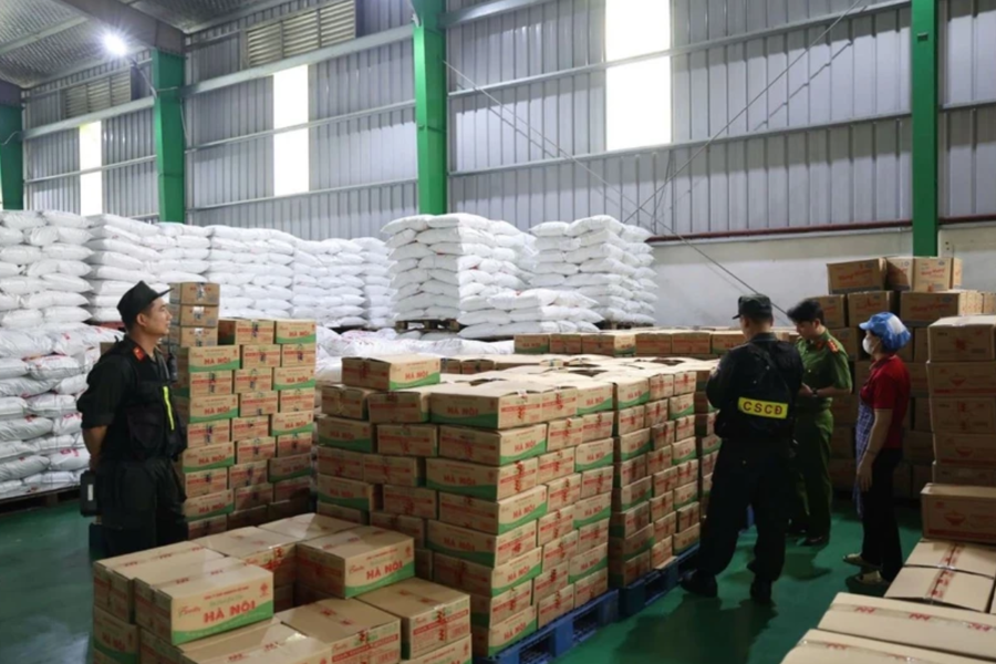 Gia vị nấu ăn giả: Món hàng nhỏ nhưng tác hại lớn - Ảnh 1