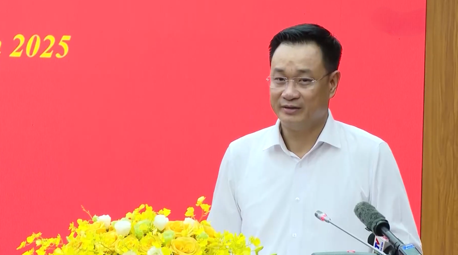 Bí thư Tỉnh ủy Quảng Bình Lê Ngọc Quang phát biểu