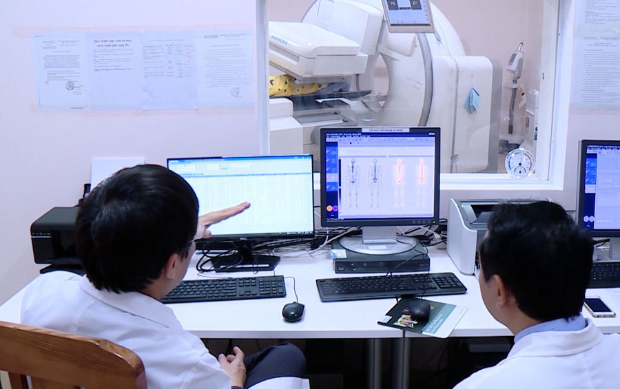 Bệnh viện Việt tiếp cận công nghệ xét nghiệm và chẩn đoán mới - Ảnh 3