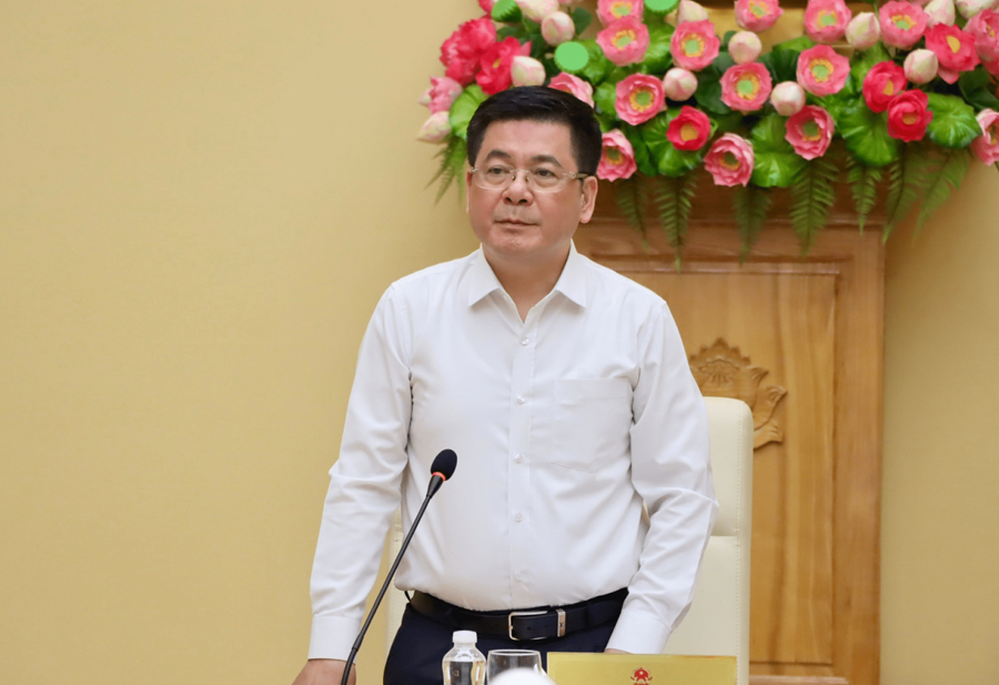 Bộ trưởng Nguyễn Hồng Diên phát biểu chỉ đạo tại hội nghị.