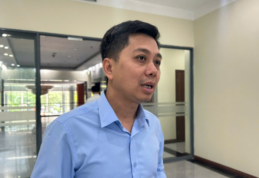 Ông Nhạc Phan Linh, Phó Viện trưởng Viện Nghiên cứu chiến lược và Tạp chí Lao động - Công đoàn (Tổng Liên đoàn Lao động Việt Nam). Ảnh: Hoa Lê.