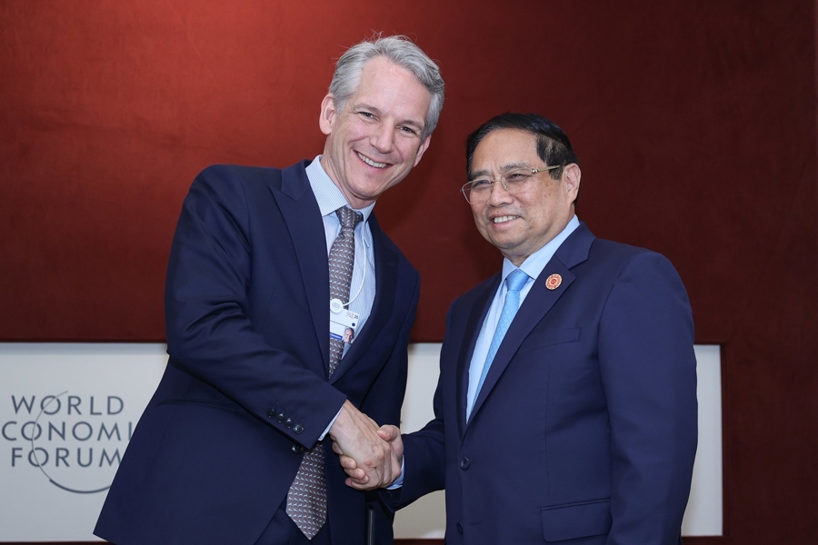 Thủ tướng Phạm Minh Chính tiếp ông Peter Koerte, thành viên Hội đồng quản trị, Giám đốc công nghệ và Giám đốc chiến lược của Tập đoàn Siemens. Ảnh: VGP