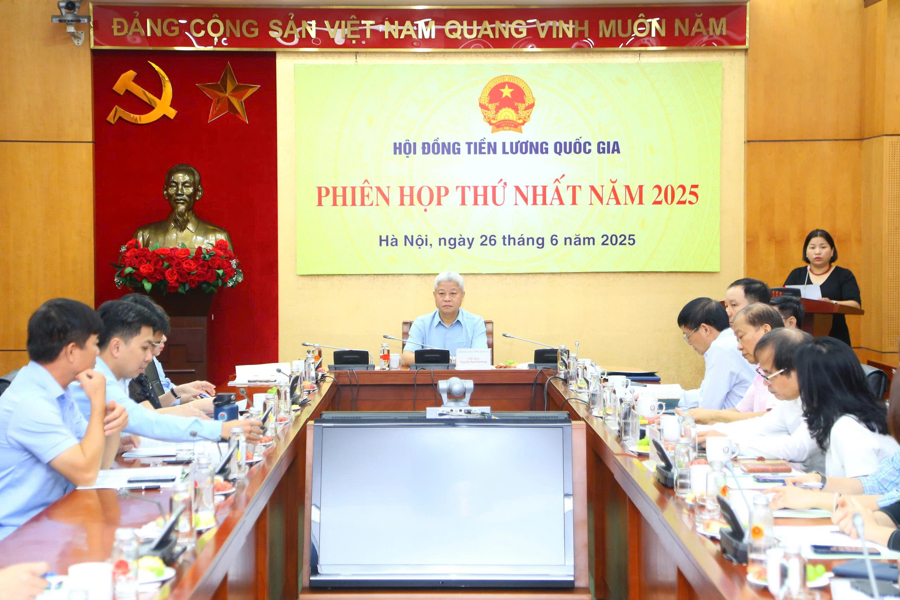 Hội đồng Tiền lương quốc gia họp phiên đầu tiên. Ảnh: Hoa Lê.