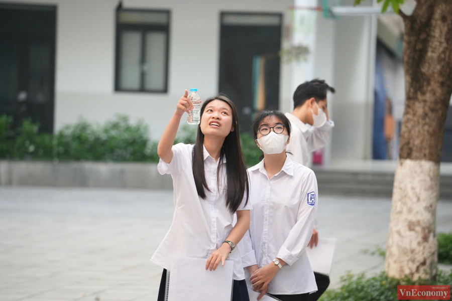 Kỳ thi tốt nghiệp THPT 2025 sẽ diễn ra trong 2 ngày 26 – 27/6, với hơn 1,16 triệu thí sinh trên cả nước tham dự.