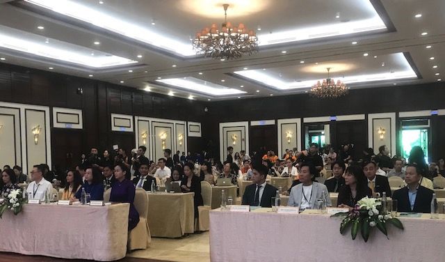 Các đại biểu và nhà báo trong nước và quốc tế tham dự họp báo. Ảnh Ngô Anh Văn