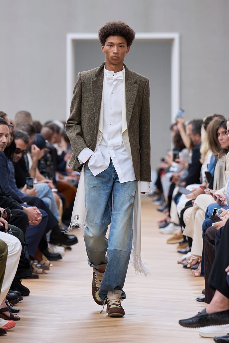Chương mới đầy mãn nhãn của Jonathan Anderson tại Dior - Ảnh 3