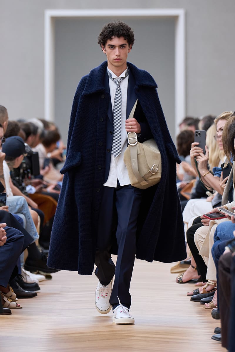Chương mới đầy mãn nhãn của Jonathan Anderson tại Dior - Ảnh 12