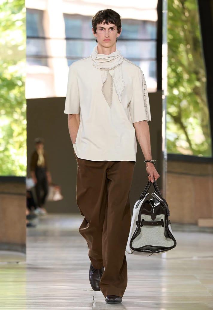 Đồ da cho mùa hè - sự xa xỉ tối thượng của Hermès   - Ảnh 5