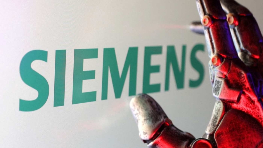 Các công ty như Siemens đang nhanh chóng khôi phục quyền truy cập phần mềm và công nghệ của mình cho các khách hàng tại Trung Quốc.
