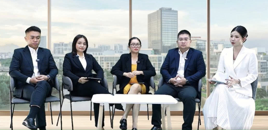 Các chuyên gia chia sẻ tại hội thảo đầu tư trực tuyến nửa cuối năm 2025.