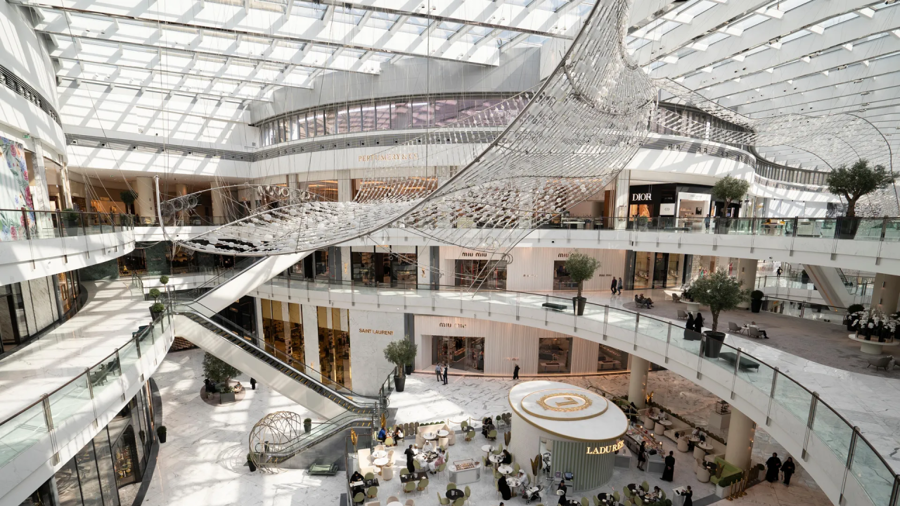 Khu vực Fashion Avenue của Dubai Mall.