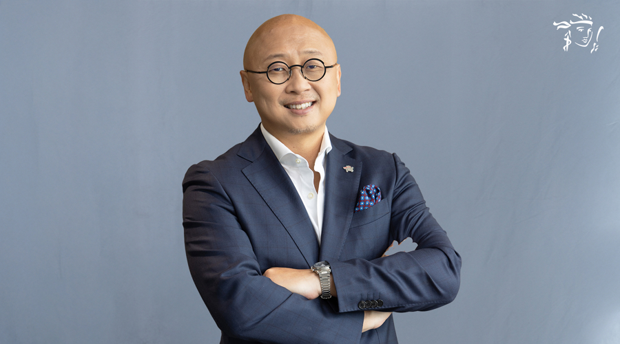 Mr. Kevin Joong Kwon, CEO of Prudential Vietnam, has over 25 years of experience in life insurance and financial services across Asia