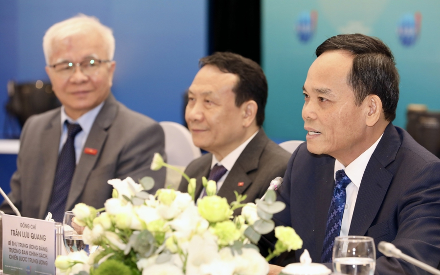 Phát biểu khai mạc Diễn đàn Tăng trưởng kinh tế Việt Nam 2025 vào chiều ngày 8/7, ông Trần Lưu Quang, Bí thư Trung ương Đảng, Trưởng ban Chính sách, Chiến lược Trung ương, nhận định sự kiện là cơ hội tốt để nhiều đối tượng có thể tham gia đóng góp ý kiến.