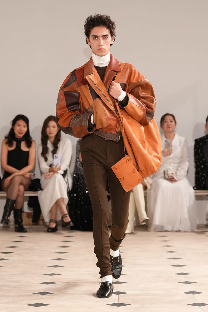 Bộ sưu tập ra mắt của Michael Rider tại Celine có gì đặc biệt? - Ảnh 7