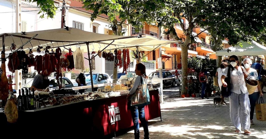 “Chặn” hàng giả ngay cả trong tour du lịch - Ảnh 2