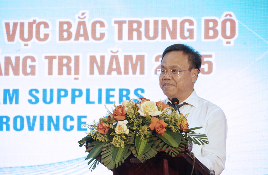 Phó Chủ tịch UBND tỉnh Quảng Trị Lê Đức Tiến phát biểu