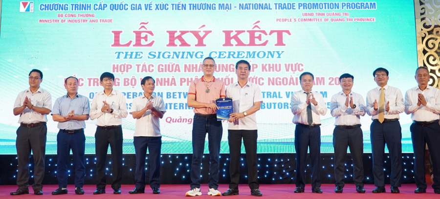 Các doanh nghiệp Thái Lan, Trung Quốc, Nhật Bản ký kết biên bản hợp tác với các doanh nghiệp khu vực Bắc Trung Bộ 