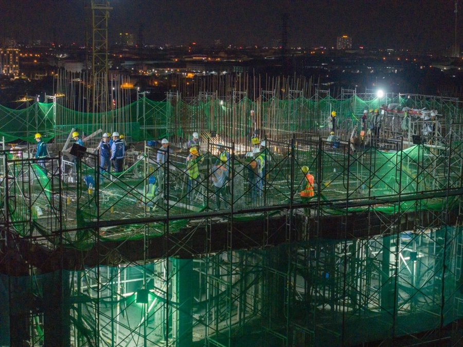 Cận cảnh công trường dự án La Pura ngày đêm sáng đèn - Ảnh 2
