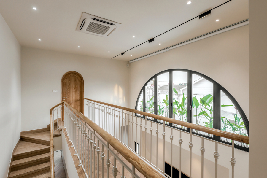 Nhà kính nhưng vẫn cân bằng nhiệt - Ảnh 30