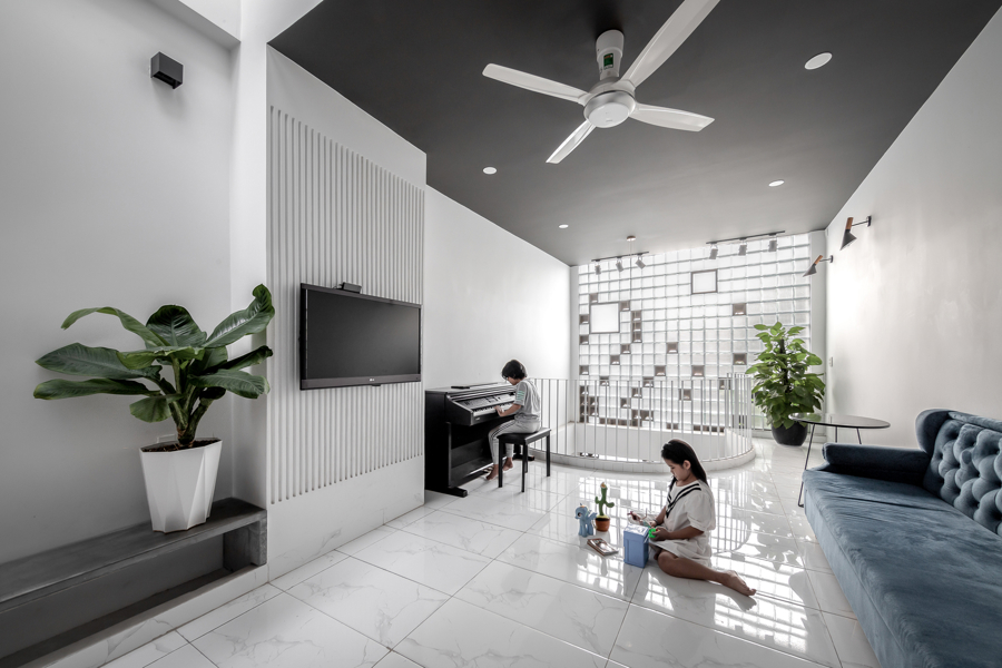 Nhà kính nhưng vẫn cân bằng nhiệt - Ảnh 8