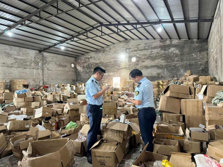 Phát hiện hơn 47 nghìn sản phẩm nhập lậu “núp bóng” các nền tảng mạng xã hội  - Ảnh 1