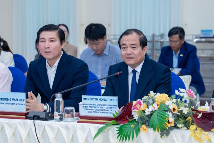 Mr. Nguyen Hong Thanh, Member of the Provincial Party Standing Committee and Vice Chairman of Tay Ninh Provincial People's Committee, emphasized: “The cooperation with YCH Group in developing logistics infrastructure, e-commerce, and green transition marks an important milestone in Tay Ninh’s strategy to enhance its competitiveness” 
