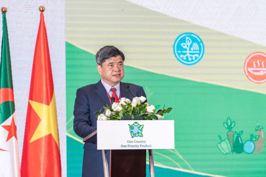 Thứ trưởng Trần Thanh Nam: "OCOP không chỉ đơn thuần là thương hiệu mà là một mô hình phát triển tổng thể, tích hợp giữa nhà nước, doanh nghiệp, hợp tác xã và nông dân".