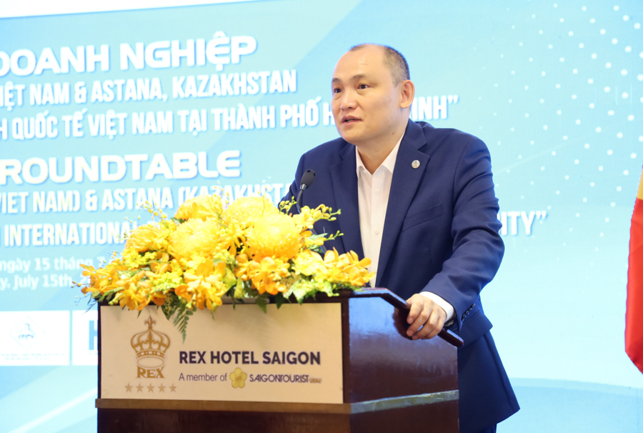 Đại sứ Đặc mệnh toàn quyền Kazakhstan tại Việt Nam Kanat Tumysh phát biểu tại sự kiện - Ảnh: Cổng thông tin điện tử TP.HCM.