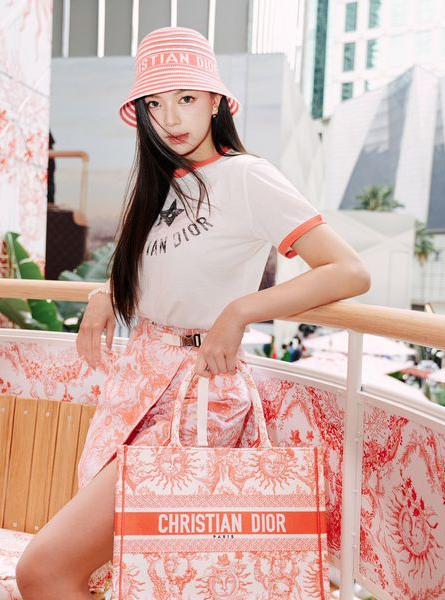 Thương hiệu xa xỉ "xâm chiếm" các khách sạn để thu hút giới thượng lưu - Ảnh 11