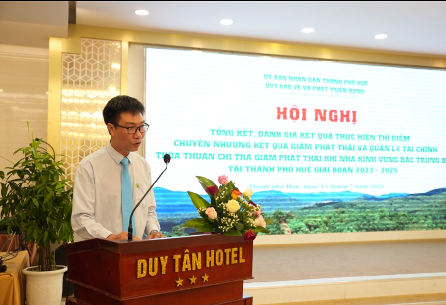 Ông Nguyễn Tất Tùng - Giám đốc quỹ bảo vệ phát triên rừng, phát biểu tại hội nghị.