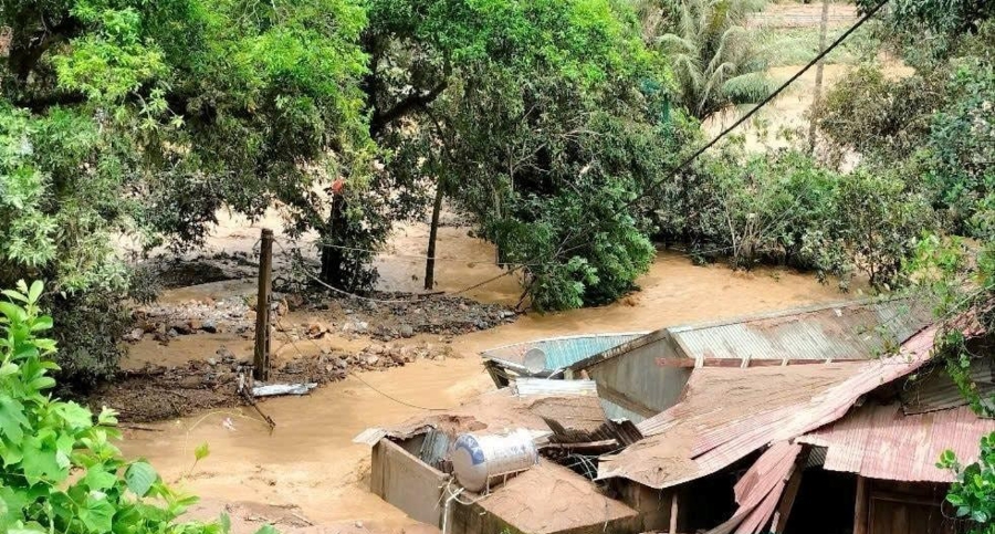 Hiện trạng tại bản Yên Hoà. Đây là 1 trong 3 bản bị thiệt hại nặng nề nhất, gồm Yên Hoà, Xiềng Tắm và Xốp Tụ của xã Mỹ Lý