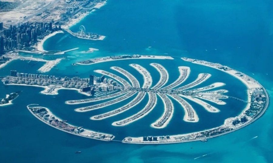 Quần đảo Palm Jumeirah ở ngoagrave;i khơi Dubai. Ảnh: Andrew Ring.