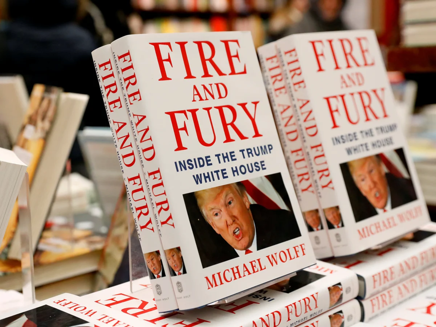 Sách về Tổng thống Trump 2.0 tiêu thụ chậm - Ảnh 1