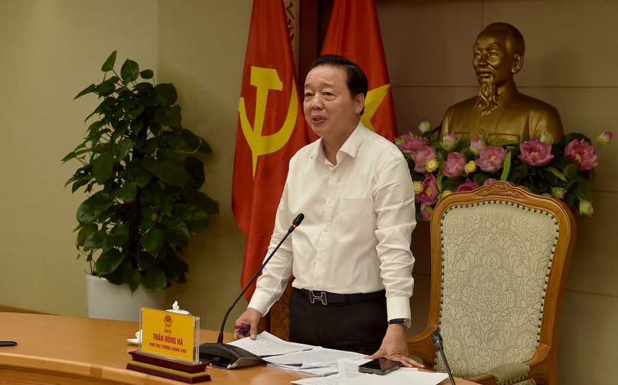 Ph&oacute; Thủ tướng Trần Hồng H&agrave;: "Tuyệt đối kh&ocirc;ng bu&ocirc;ng lỏng quản l&yacute; hay để xảy ra t&igrave;nh trạng lợi dụng cơ chế đặc th&ugrave; để trục lợi". Ảnh: VPG.
