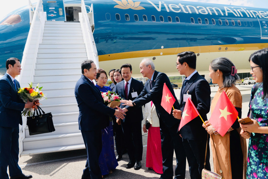 Chủ tịch Quốc hội Trần Thanh Mẫn đến Geneva, bắt đầu các hoạt động tại Thuỵ Sỹ - Ảnh: Quochoi.vn