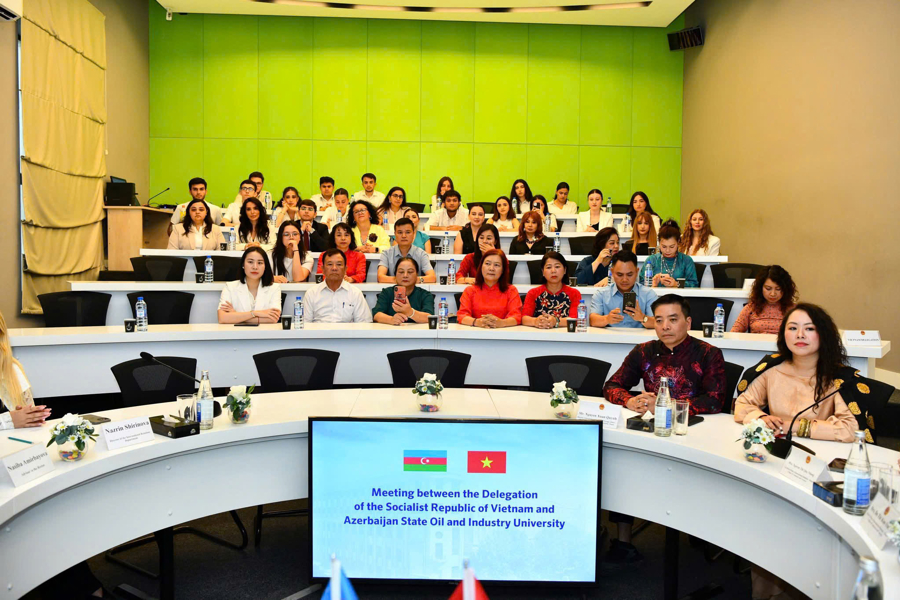 Một trong những hoạt động trong khuôn khổ “Những ngày Việt Nam tại Azerbaijan” vừa được diễn ra.