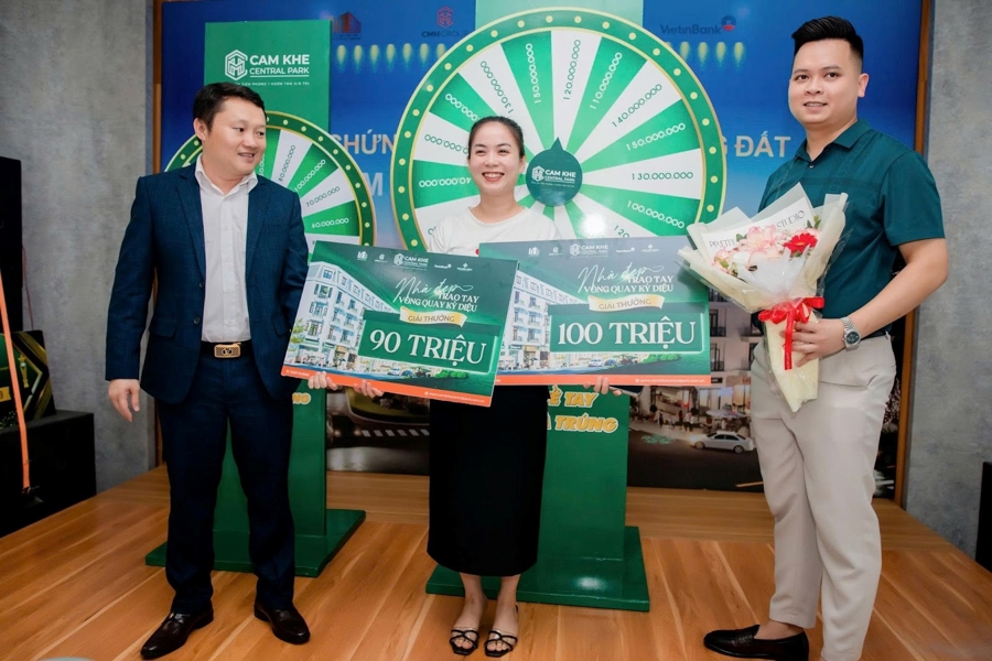 Cẩm Khê Central Park: Thành công tại sự kiện trao sổ đỏ đợt 5 và loạt chính sách tri ân khách hàng - Ảnh 1